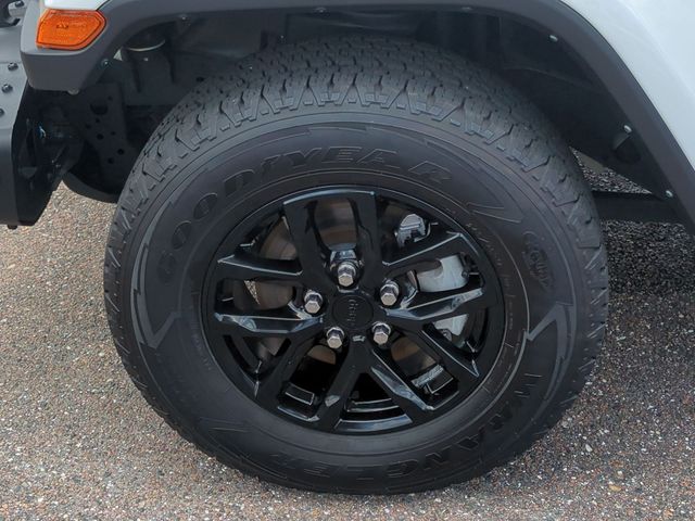 Thumbnail: 2023 Jeep Wrangler - 8