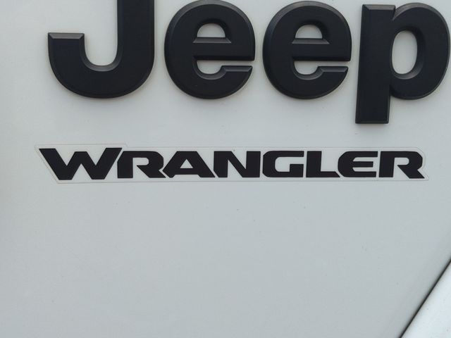 Thumbnail: 2023 Jeep Wrangler - 26