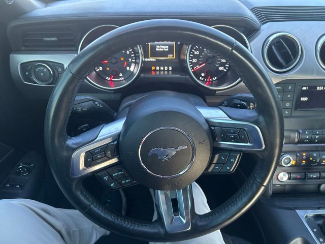 Thumbnail: 2022 Ford Mustang - 6