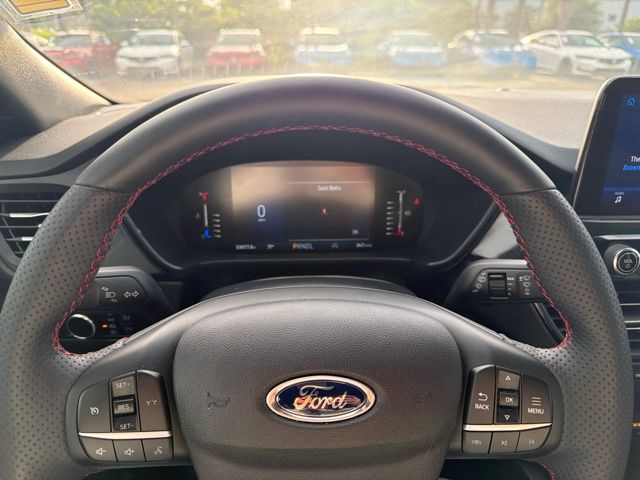 Thumbnail: 2023 Ford Escape - 30