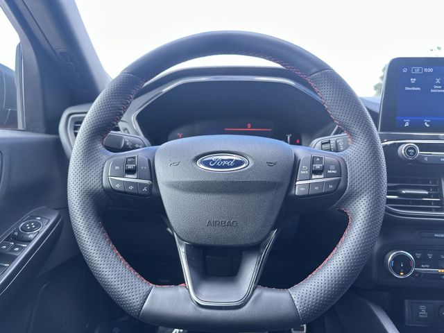 Thumbnail: 2023 Ford Escape - 10
