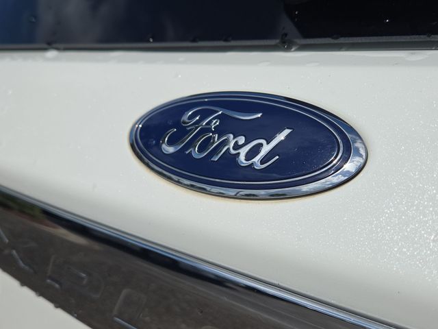 Thumbnail: 2021 Ford Explorer - 7