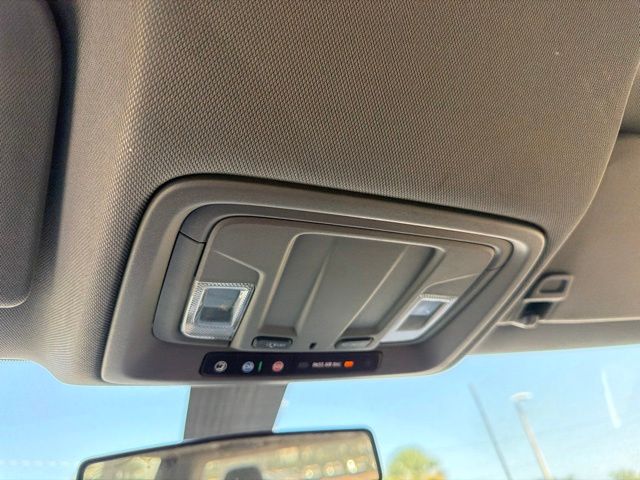 Thumbnail: 2020 Chevrolet Silverado 2500 - 35