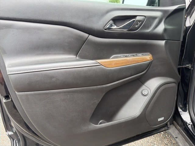 Thumbnail: 2018 GMC Acadia - 16