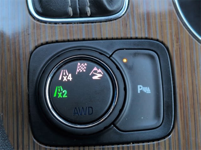 Thumbnail: 2018 GMC Acadia - 38