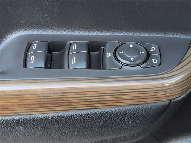 Thumbnail: 2018 GMC Acadia - 39