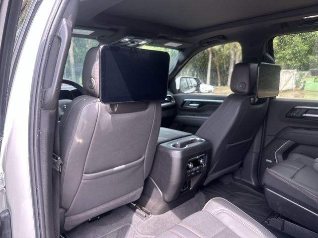 Thumbnail: 2025 Chevrolet Suburban - 13