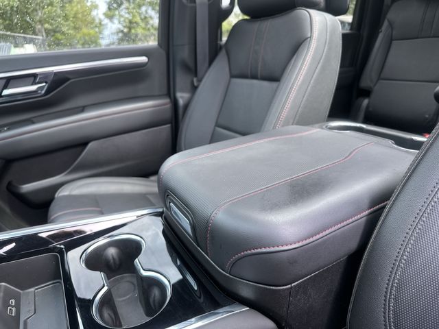 Thumbnail: 2025 Chevrolet Suburban - 35