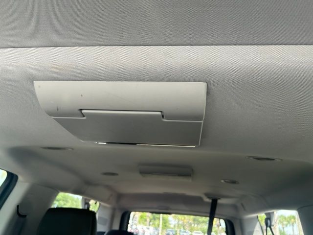 Thumbnail: 2017 Chevrolet Suburban - 18