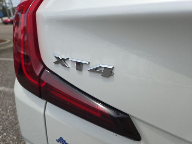 Thumbnail: 2020 Cadillac XT4 - 23