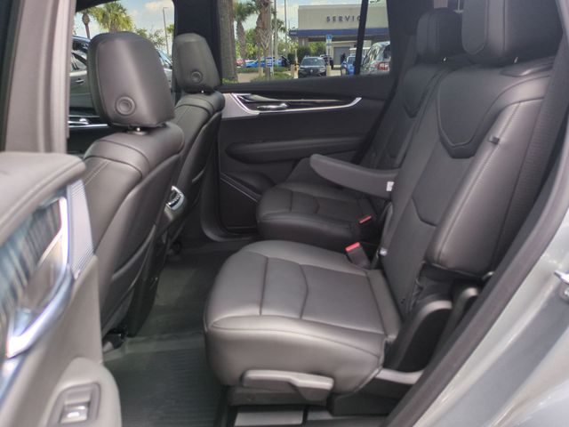 Thumbnail: 2025 Cadillac XT6 - 29