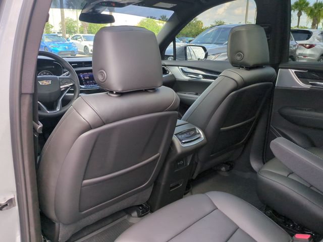 Thumbnail: 2025 Cadillac XT6 - 13