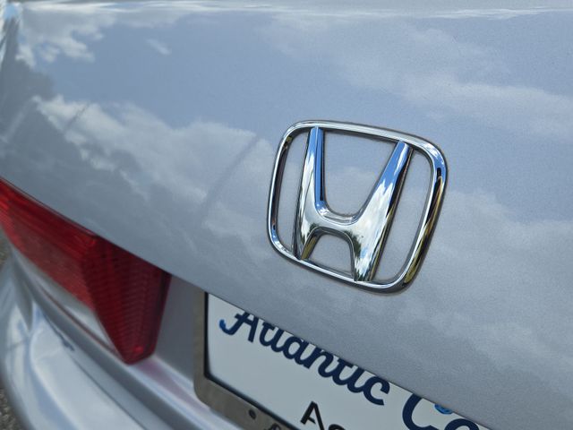 Thumbnail: 2004 Honda Accord - 7