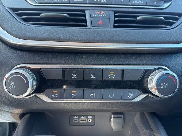 Thumbnail: 2020 Nissan Altima - 21