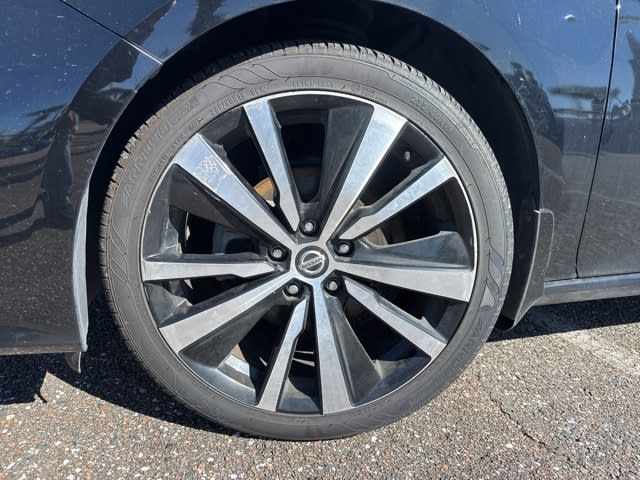 Thumbnail: 2020 Nissan Altima - 8