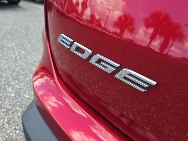 Thumbnail: 2020 Ford Edge - 24