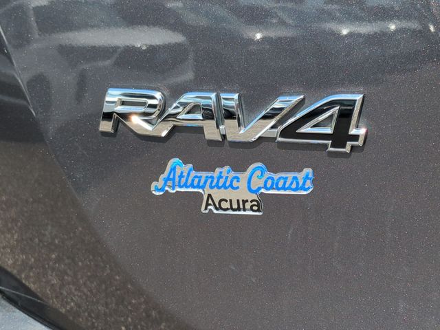 Thumbnail: 2017 Toyota RAV4 - 26