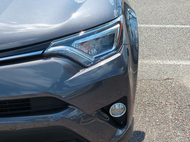 Thumbnail: 2017 Toyota RAV4 - 25