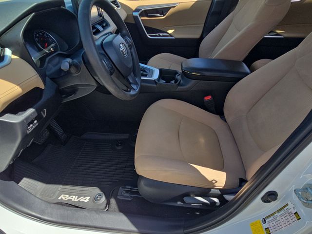 Thumbnail: 2019 Toyota RAV4 - 11