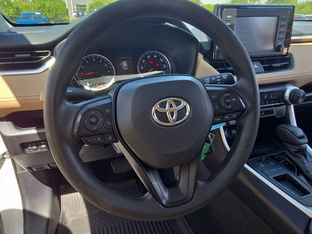 Thumbnail: 2019 Toyota RAV4 - 14