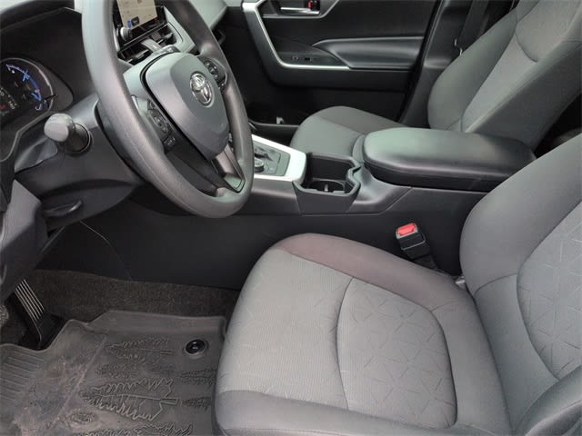 Thumbnail: 2024 Toyota RAV4 - 11