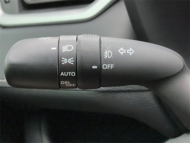 Thumbnail: 2024 Toyota RAV4 - 33