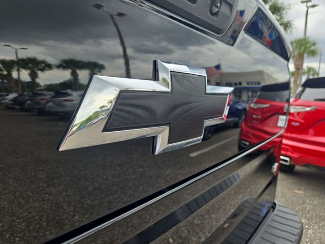 Thumbnail: 2021 Chevrolet Silverado 1500 - 7
