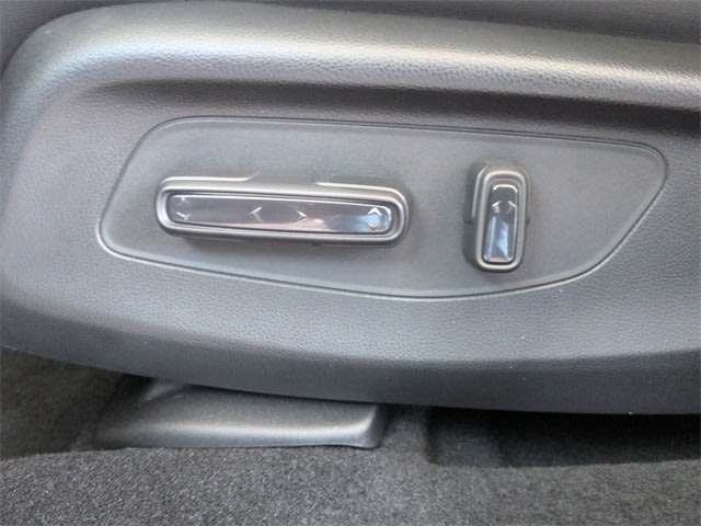 Thumbnail: 2025 Acura ADX - 28