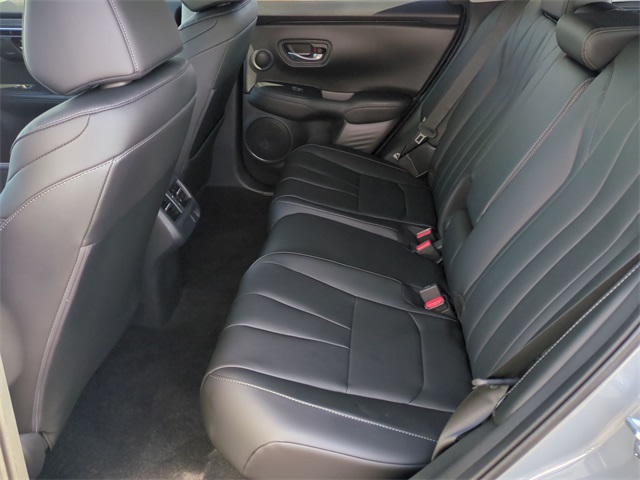 Thumbnail: 2025 Acura ADX - 13