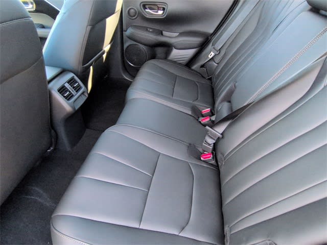 Thumbnail: 2025 Acura ADX - 30