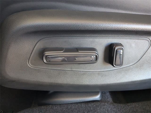 Thumbnail: 2025 Acura ADX - 28