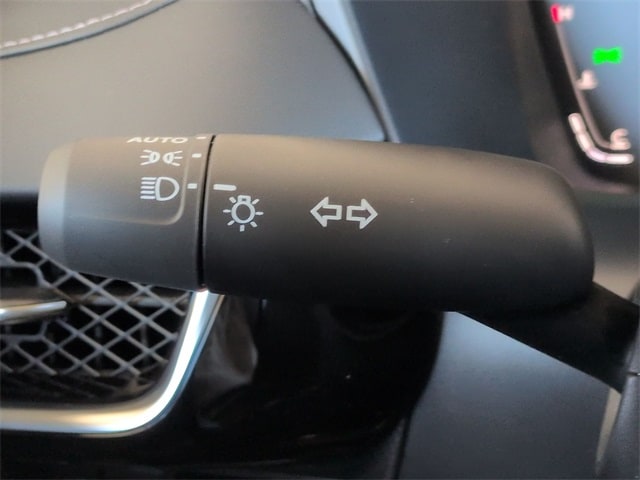 Thumbnail: 2025 Acura ADX - 15