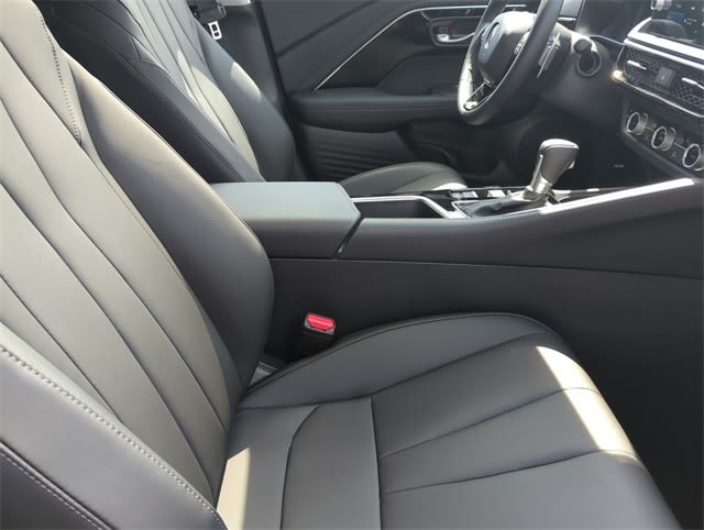 Thumbnail: 2025 Acura ADX - 32