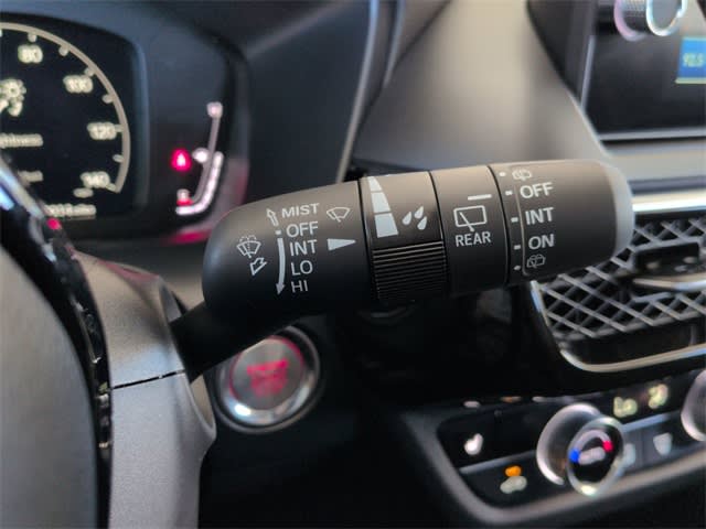 Thumbnail: 2025 Acura ADX - 15