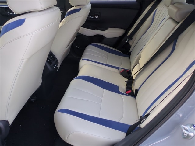 Thumbnail: 2025 Acura ADX - 13