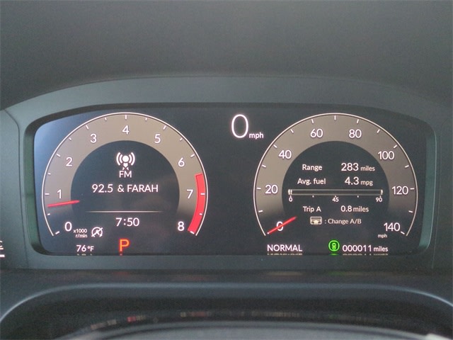 Thumbnail: 2025 Acura ADX - 18