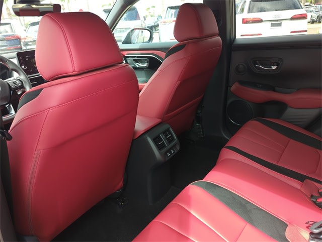 Thumbnail: 2025 Acura ADX - 13