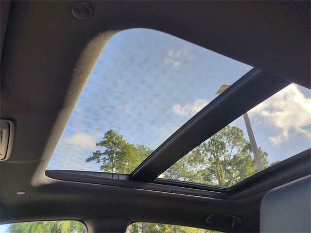 Thumbnail: 2025 Acura ADX - 28