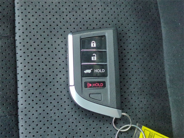 Thumbnail: 2025 Acura ADX - 19