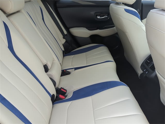 Thumbnail: 2025 Acura ADX - 30