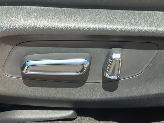 Thumbnail: 2025 Acura ADX - 28