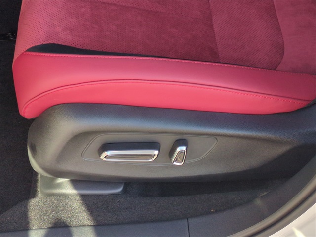 Thumbnail: 2025 Acura ADX - 27