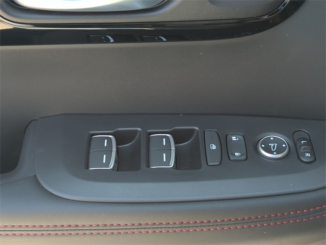 Thumbnail: 2025 Acura ADX - 39