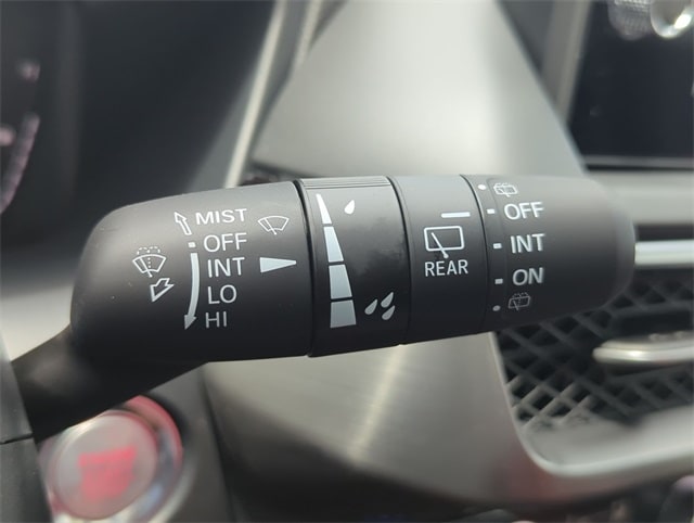 Thumbnail: 2025 Acura ADX - 17