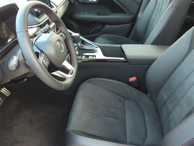 Thumbnail: 2025 Acura ADX - 11