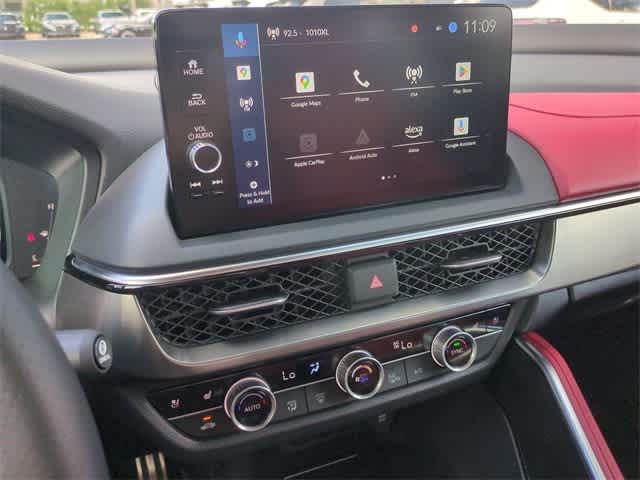 Thumbnail: 2025 Acura ADX - 15