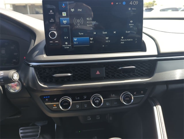 Thumbnail: 2025 Acura ADX - 16