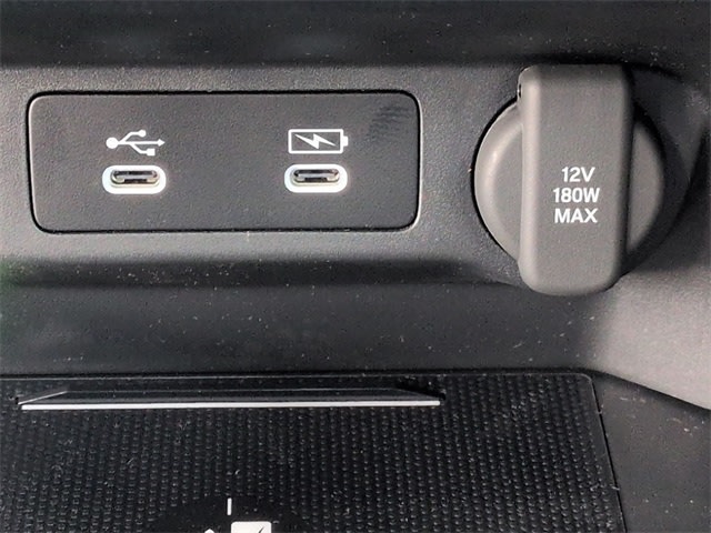 Thumbnail: 2025 Acura ADX - 38