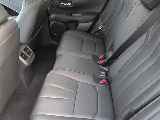 Thumbnail: 2025 Acura ADX - 30