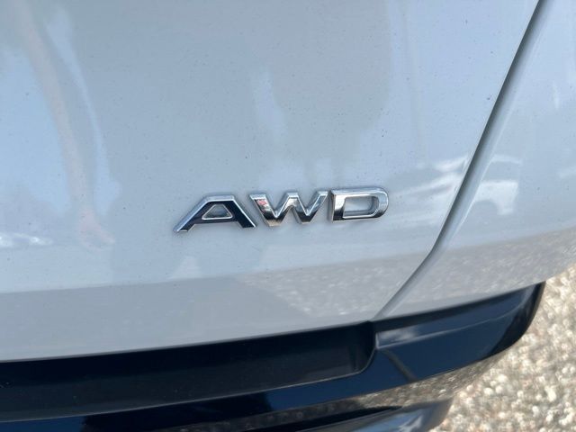 Thumbnail: 2025 Acura ADX - 5